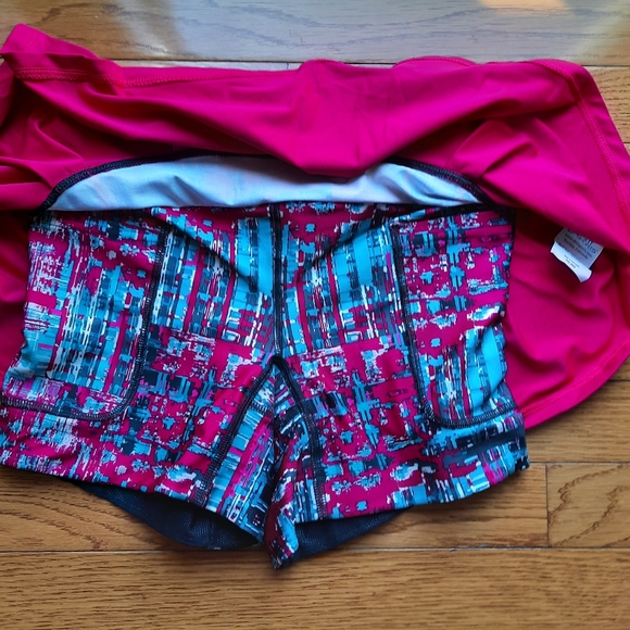 Skirtsports Lioness skirt XS w/ silicone grippers - Picture 3 of 5